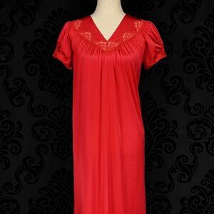 Vintage 60s/70s Red SHADOWLINE Nylon Short Sleeve Maxi Nightgown